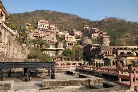 mathura vrindavan tour packages for family