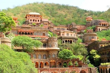 Neemrana Fort day tour Package from Delhi