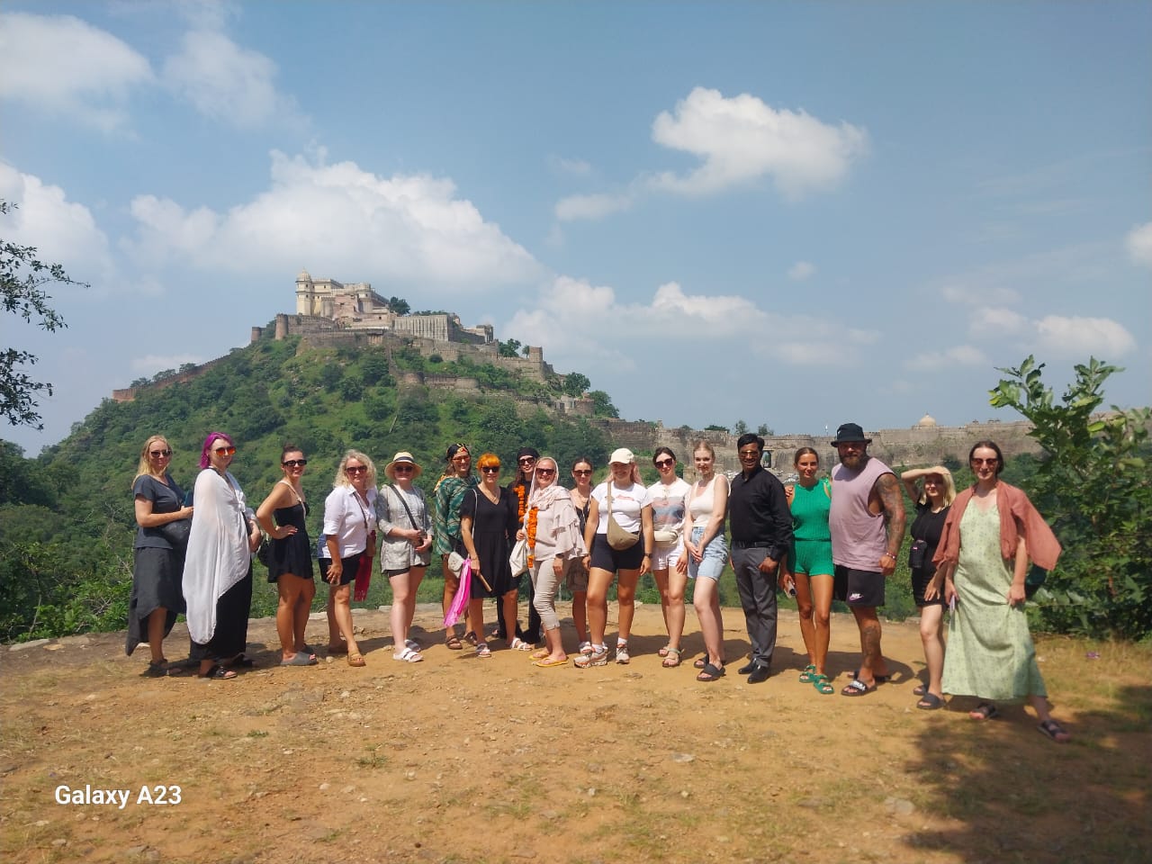 Rajasthan Taxi With Guide